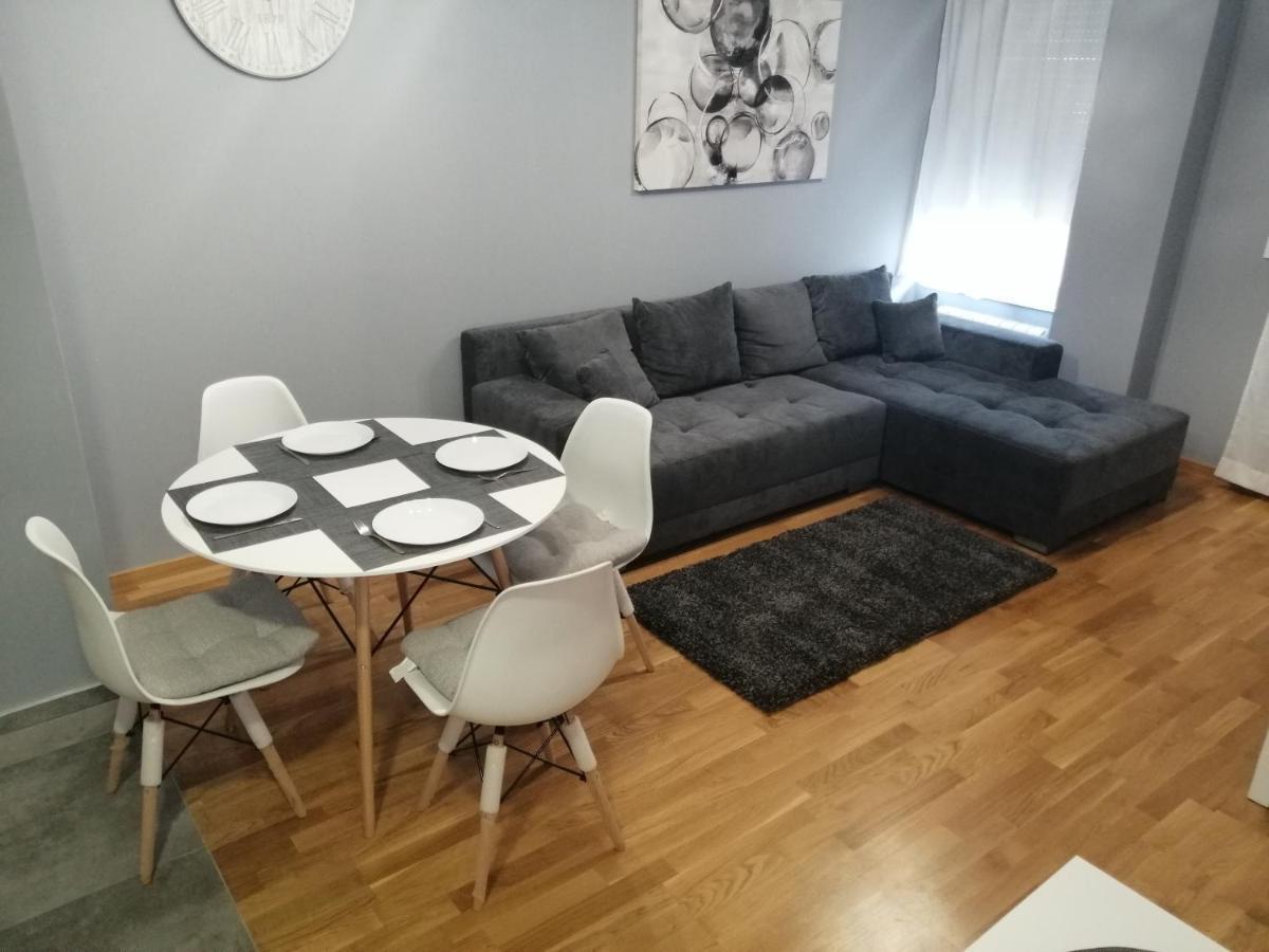 Fit Apartman Belgrad Exterior foto