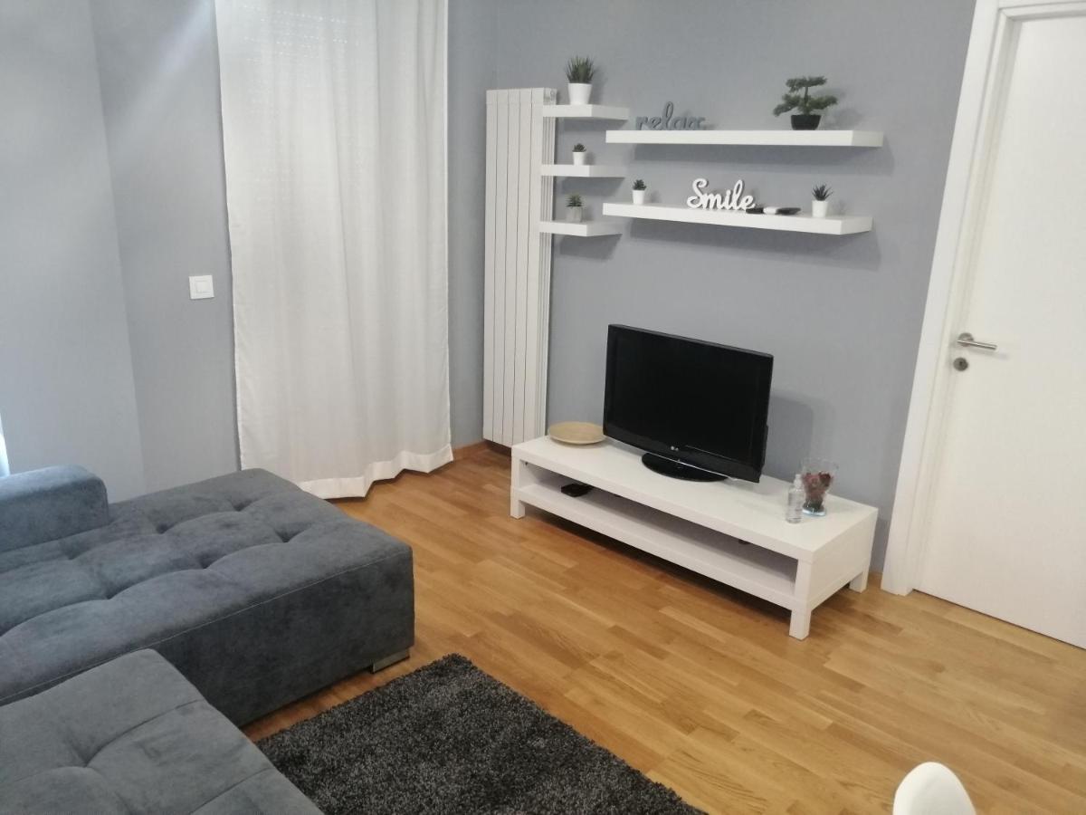 Fit Apartman Belgrad Exterior foto